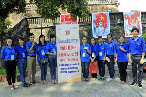 Đội hình tuyên truyền văn hóa lịch sử Thăng Long - Hà Nội